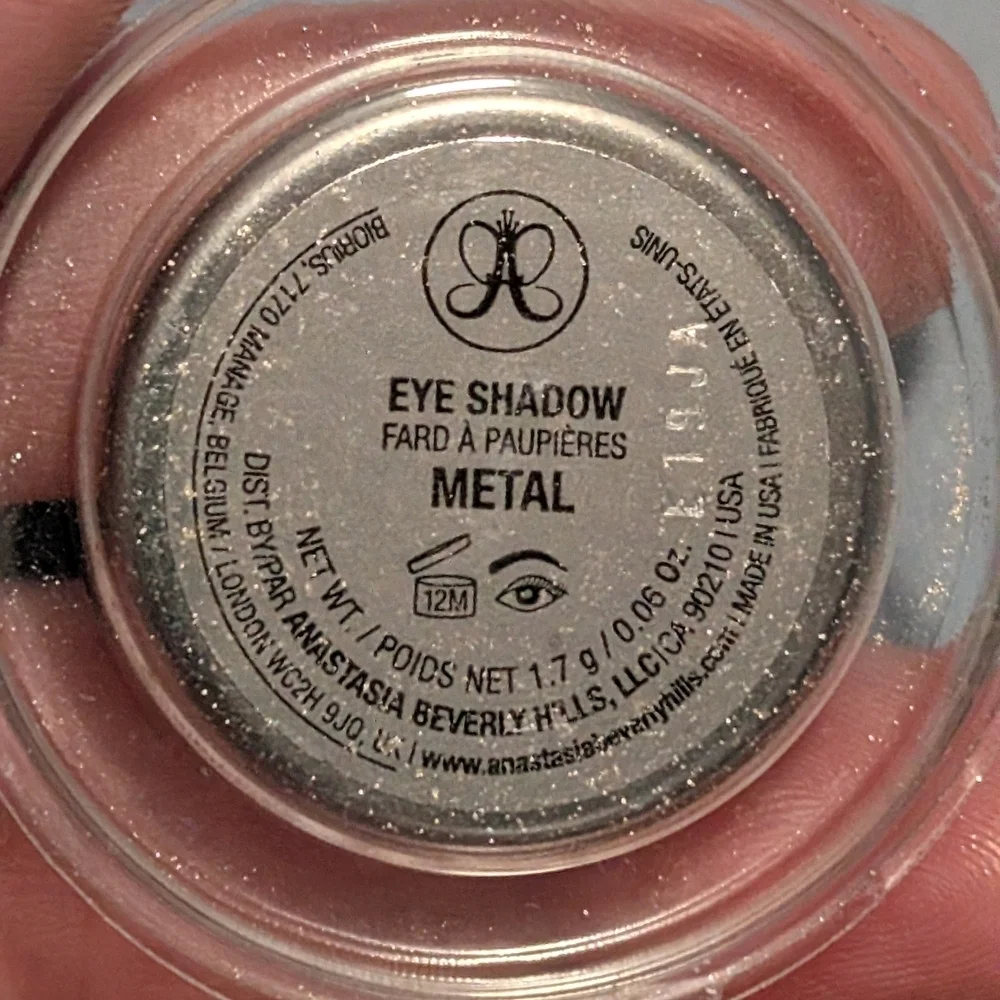 Anastasia Beverly Hills Shimmering Gold Eyeshadow